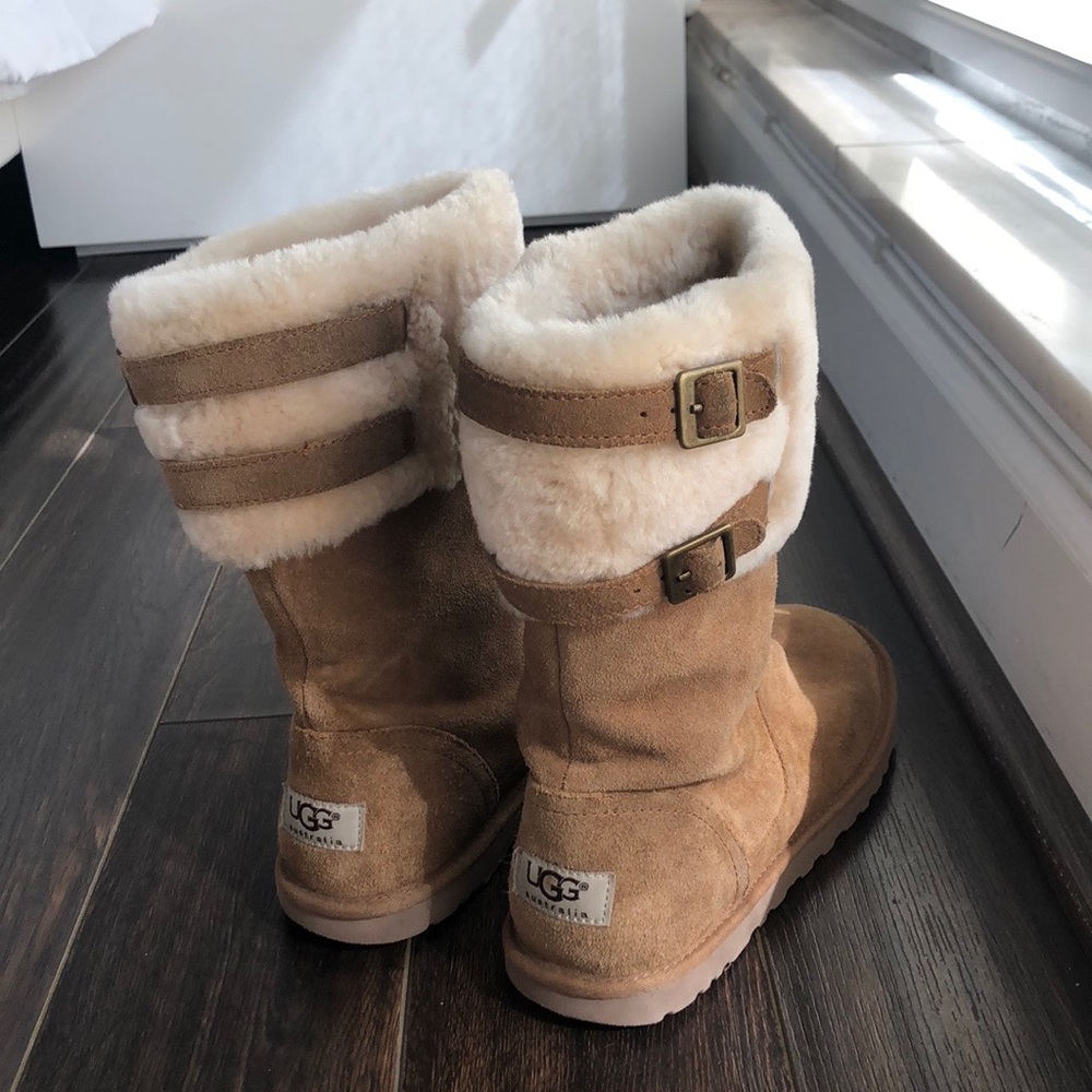 UGG Boots Women’s Size 6